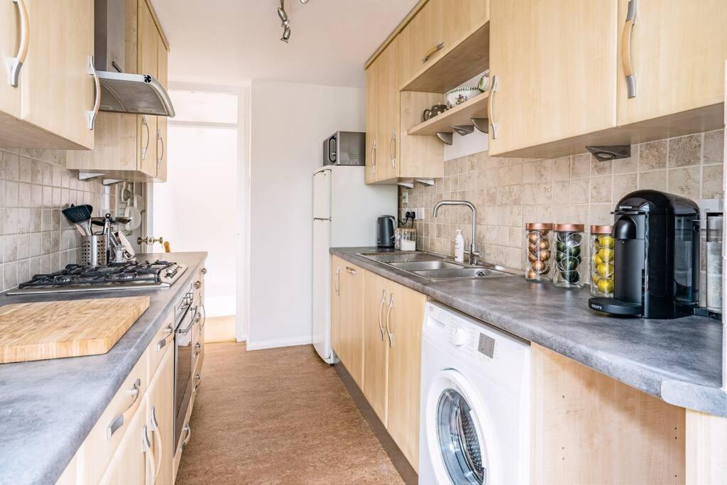 Stunning 4 Bedroom House In Central Bath Exterior foto